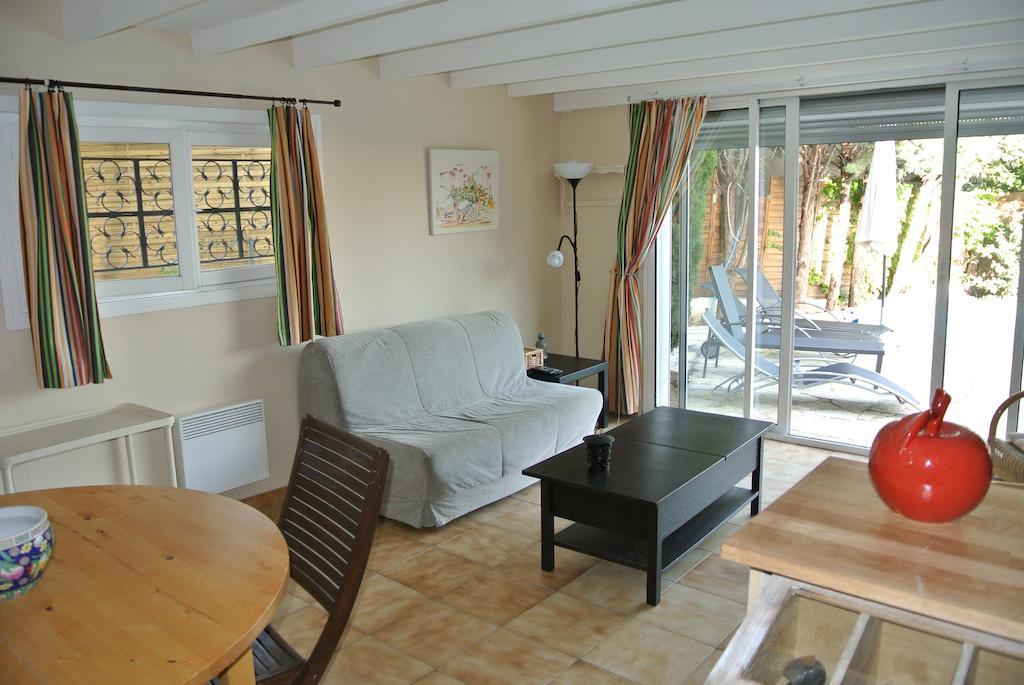 En Avignon 30133 Les Angles Apartment Les Angles  Bilik gambar